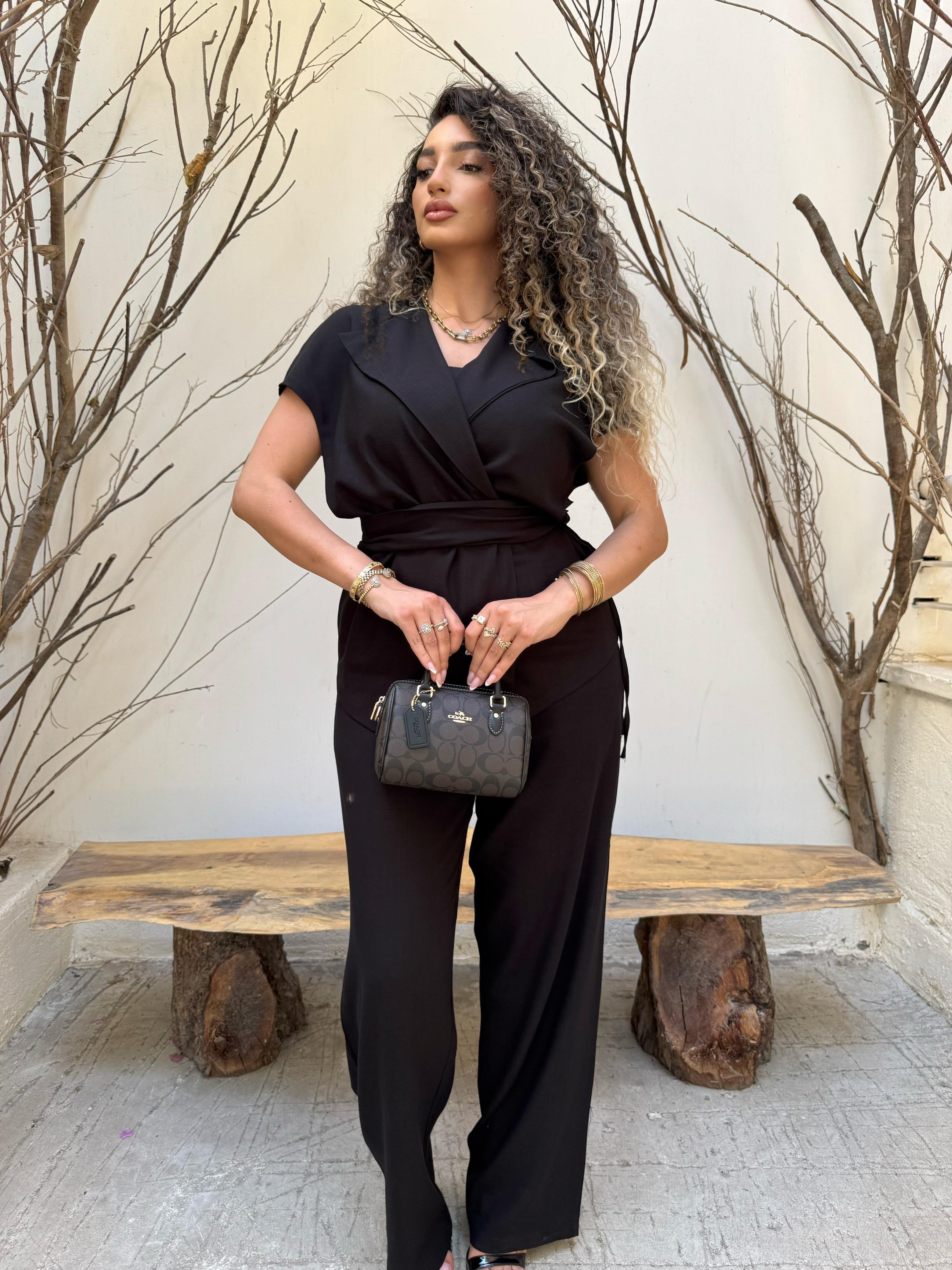 Capri’s Black Linen Set